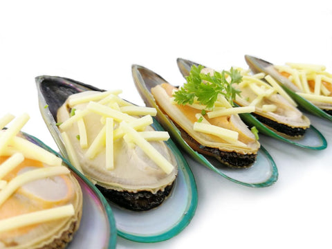Half Shell Mussel with Cheese
